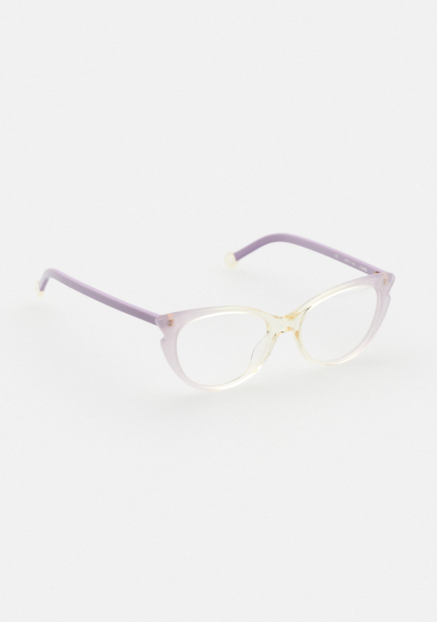 81222829 - 81222829-2.jpg