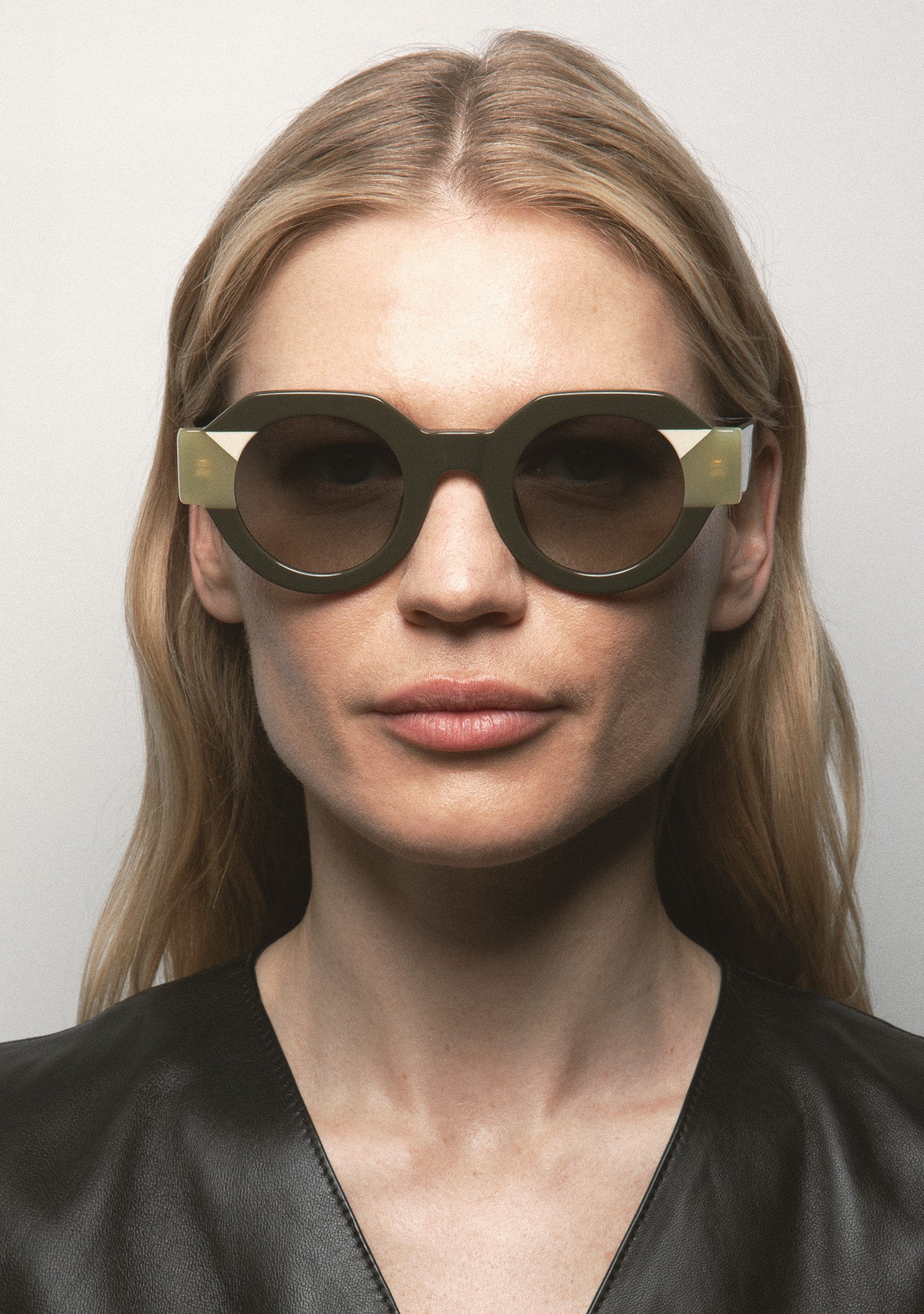 A009305 - A009305-11.jpg