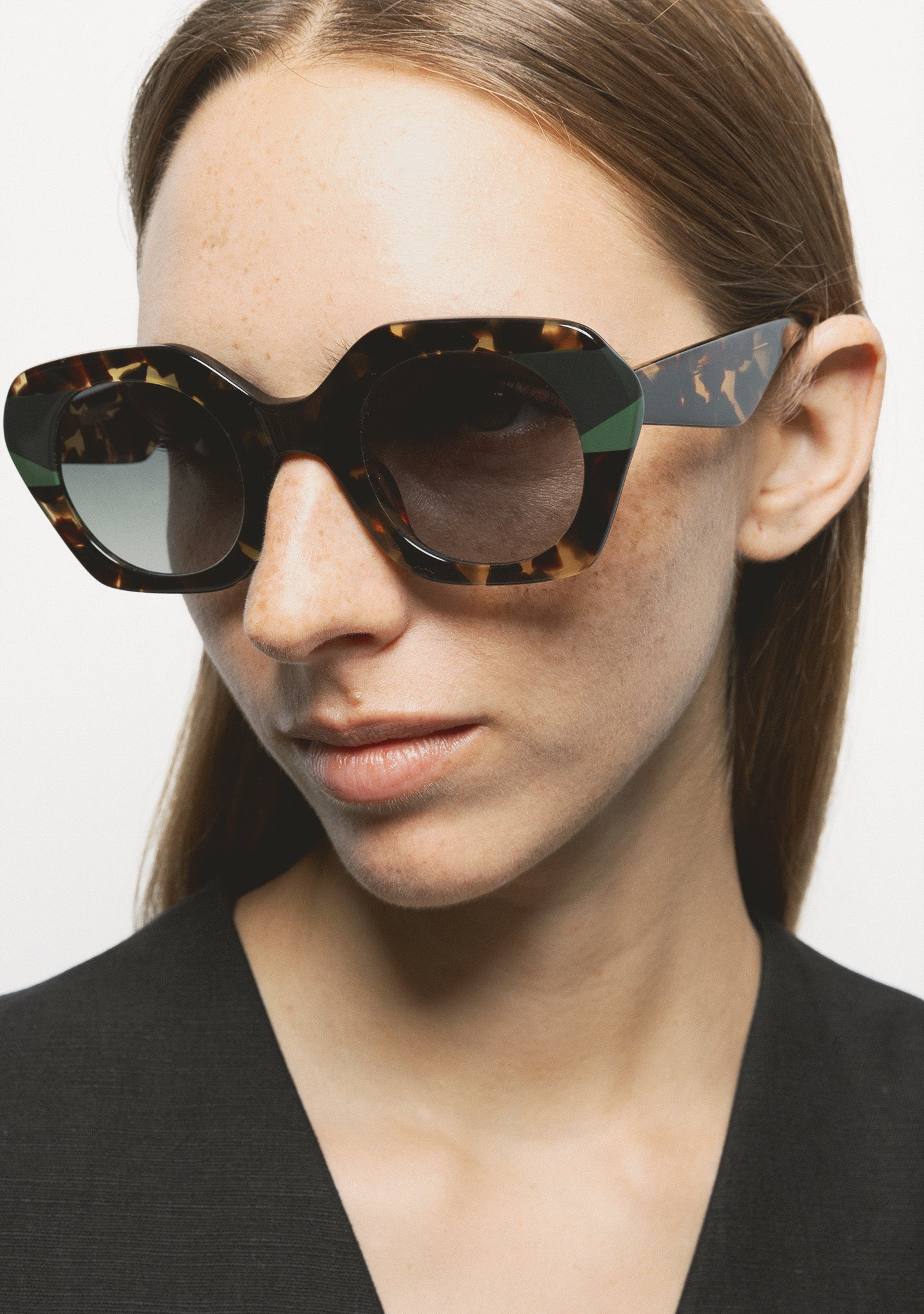 A016810 - A016810-12.jpg