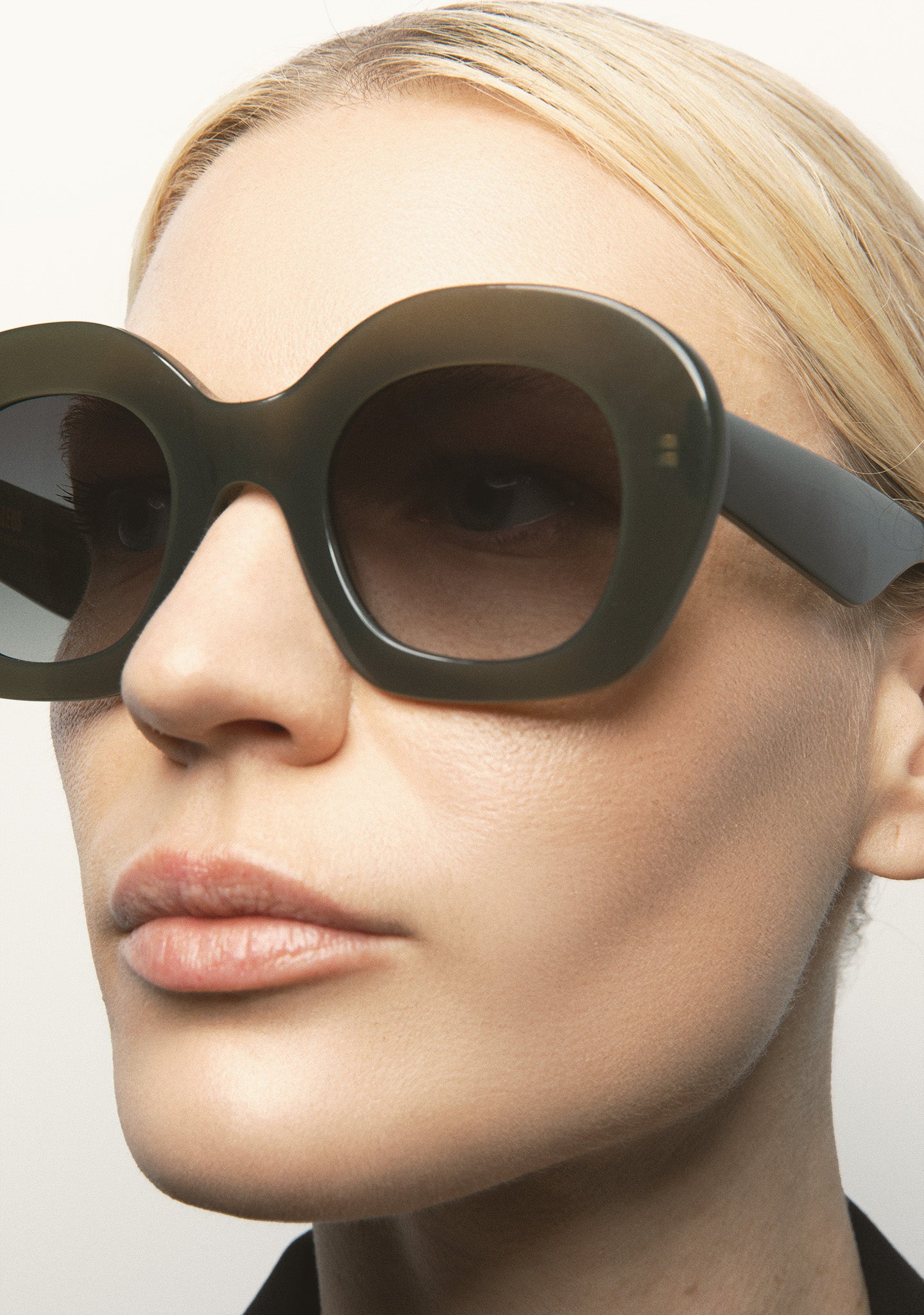 A033803 - A033803-12.jpg