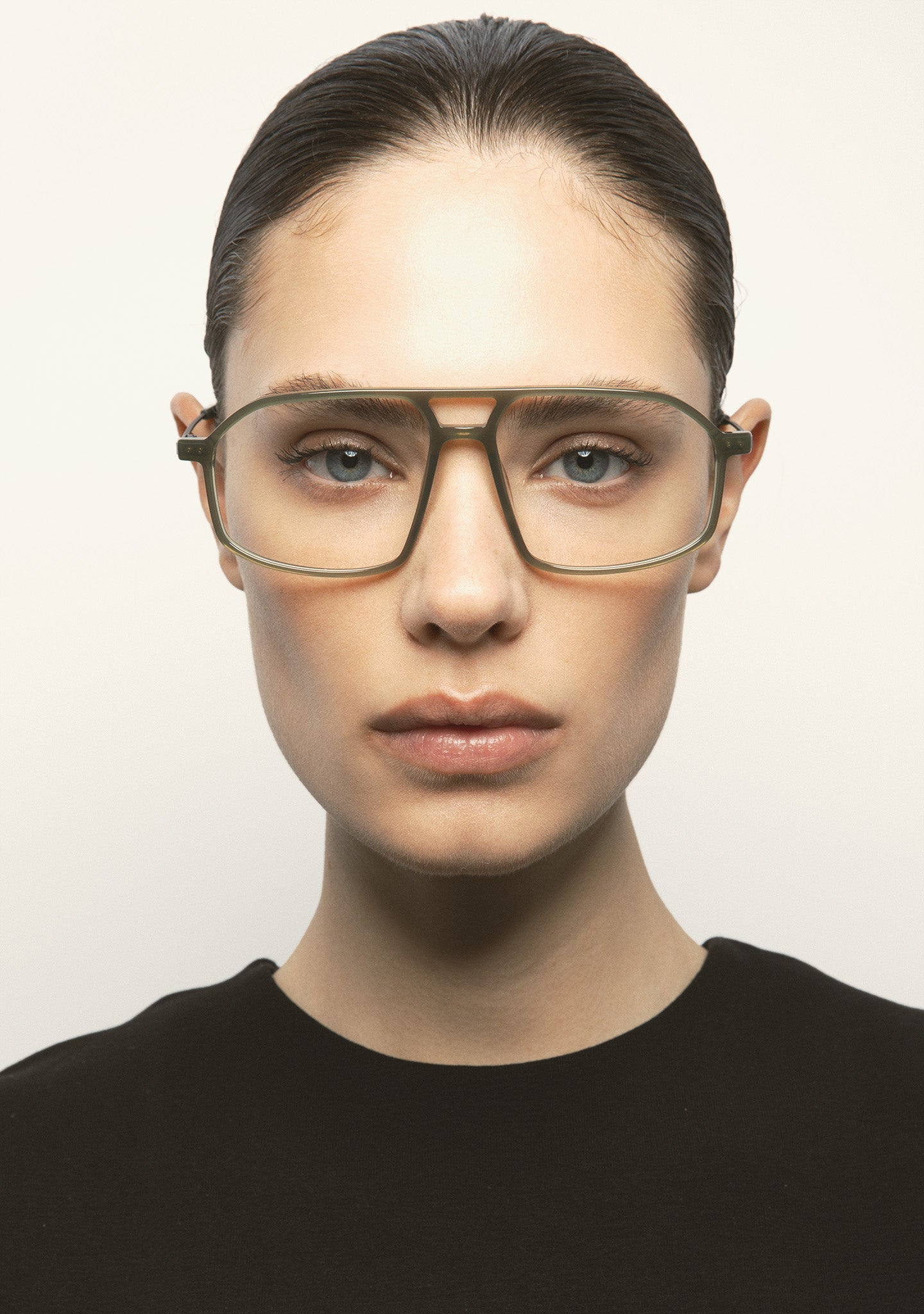 Vespertine Milky Khaki