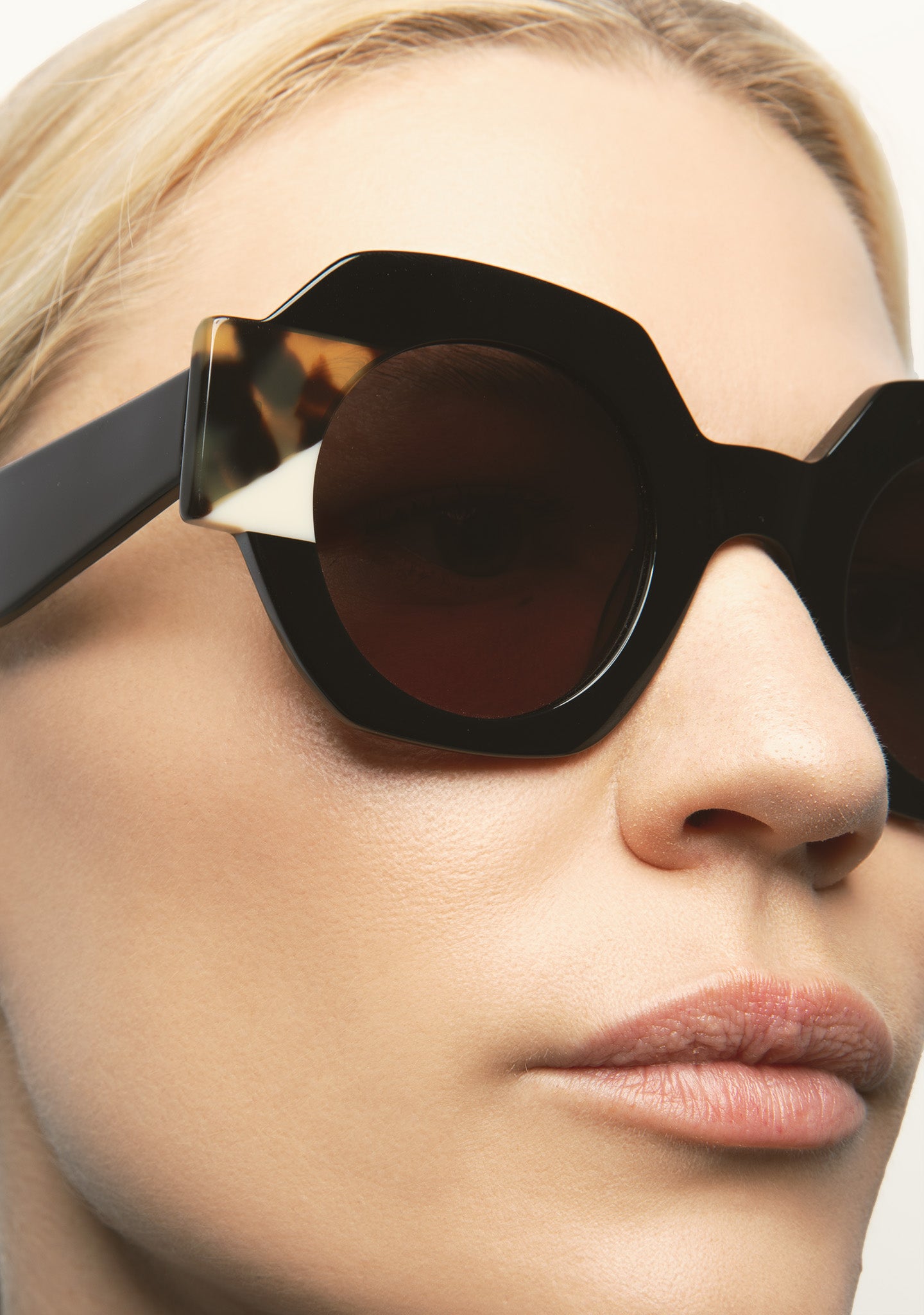 A043101 - A043101-12.jpg