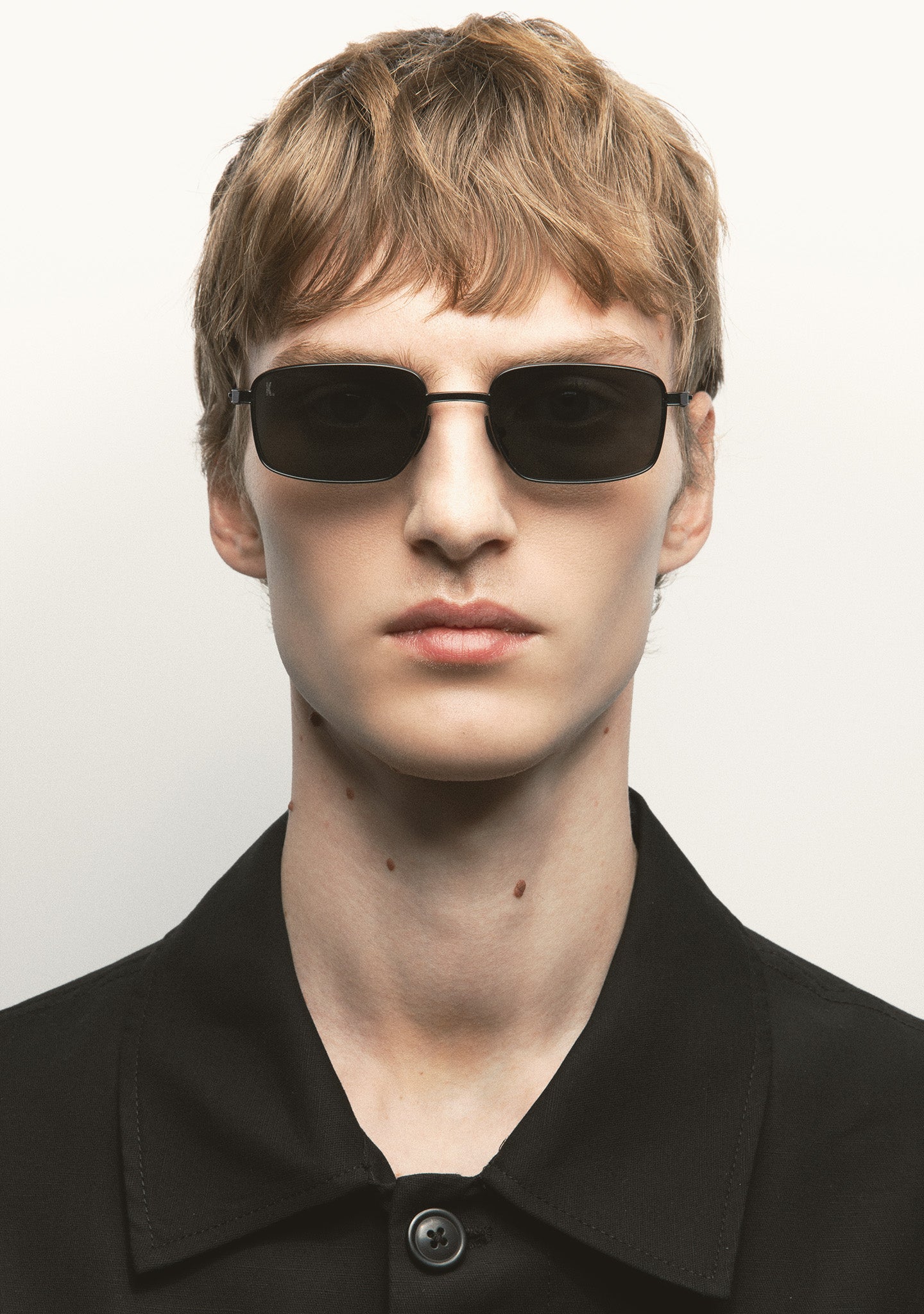 A044701 - A044701-21.jpg