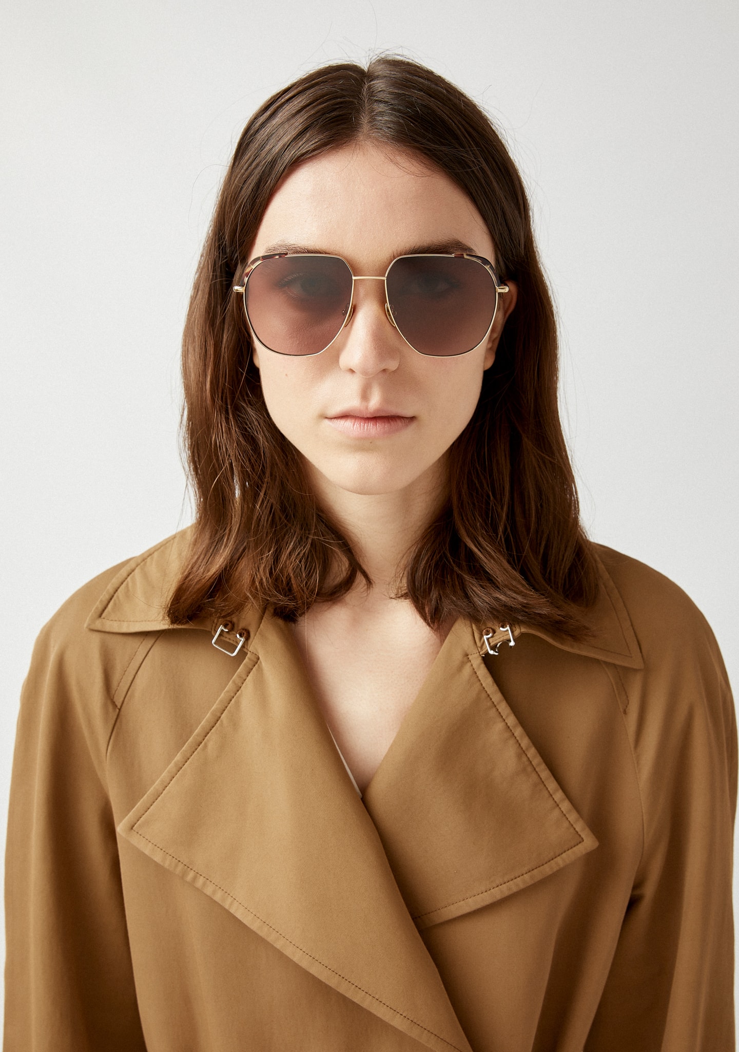 sunglasses-booth-82198414