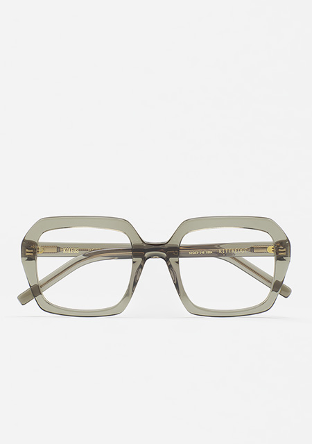 Eyeglasses woman