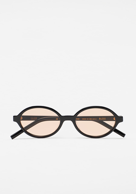Eyewear woman